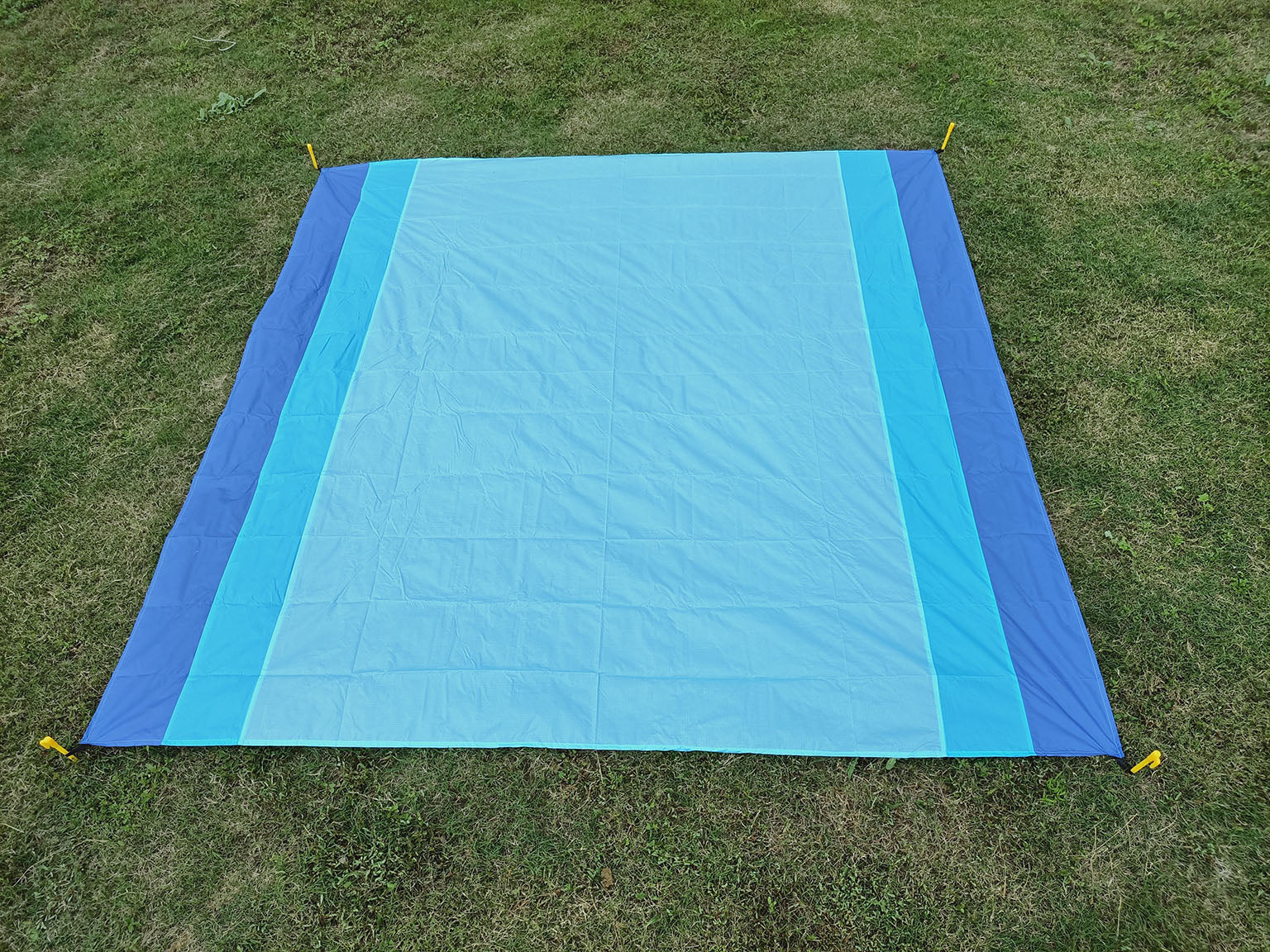 Outdoor Camping Waterproof Beach Mat Portable Foldable Polyester Picnic Mat New Model eprolo
