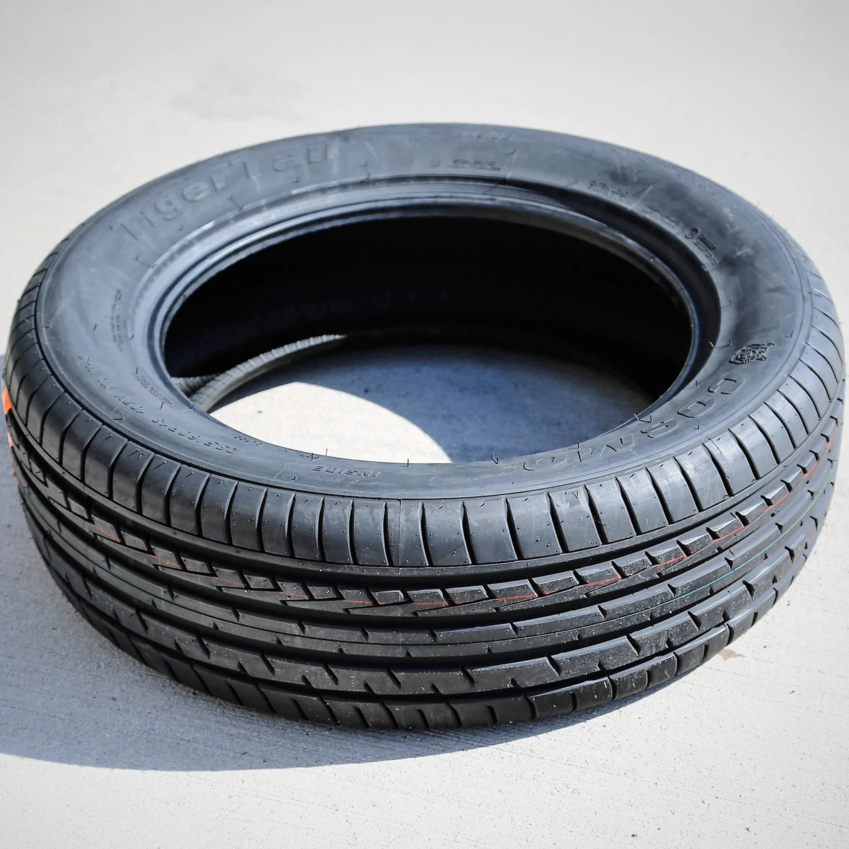 Cosmo TigerTail 235/60R18 107V XL Tires – Set of 4