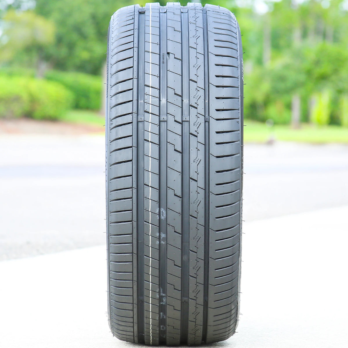 Accelera Iota EVT 235/40ZR18 95Y XL Tires – Set of 2
