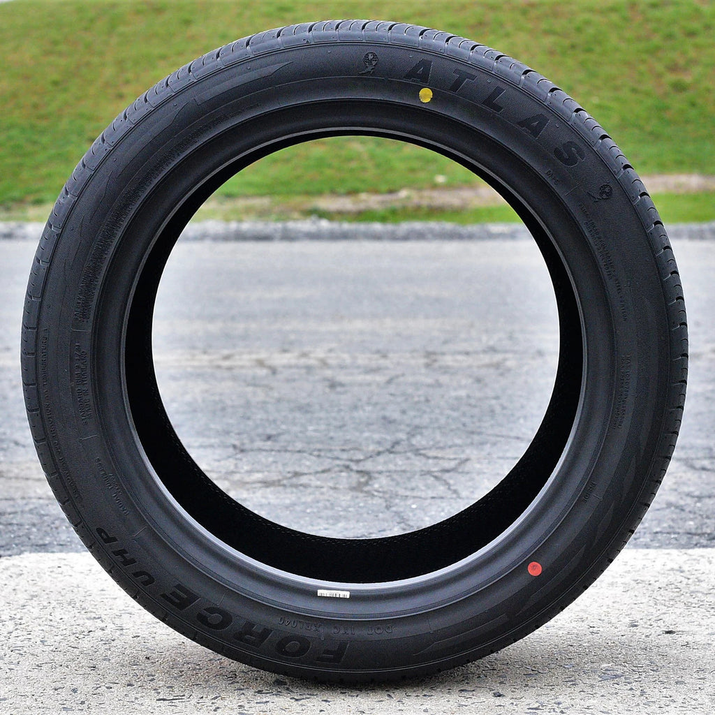 Atlas Force UHP 245/40R19 98Y XL Tire