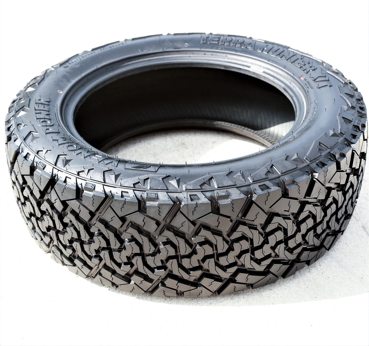 Venom Power Terra Hunter X/T 265/60R18 114T XL Tire