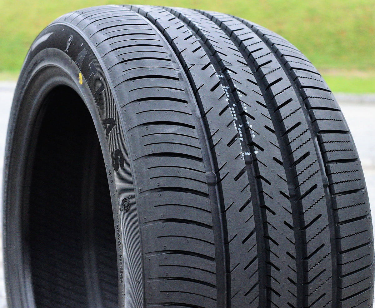 Atlas Force UHP 245/40R19 98Y XL Tire