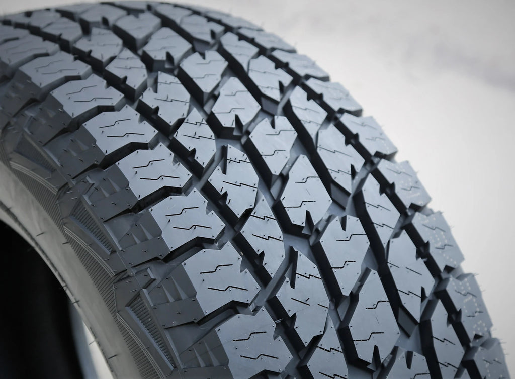 Landspider Wildtraxx A/T 265/50R20 111T XL Tire