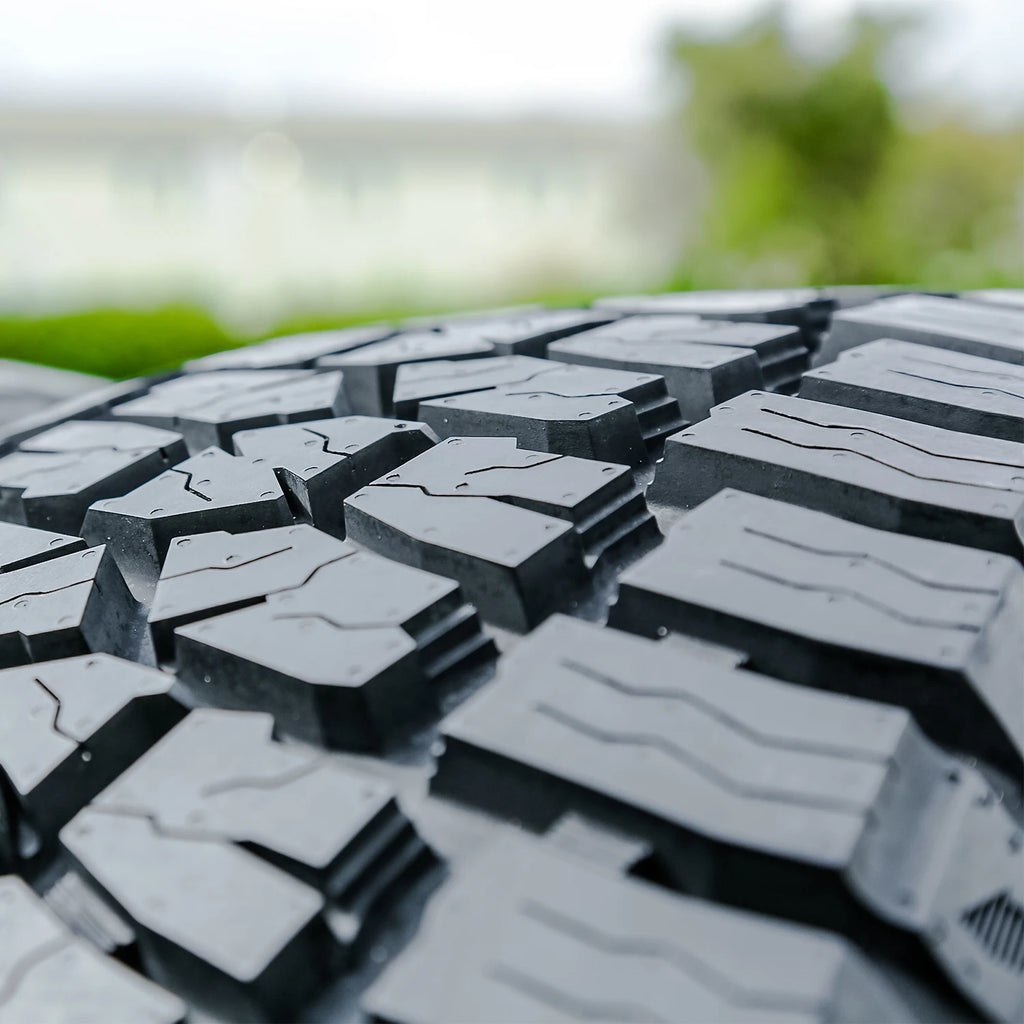 Dcenti DC88 AT Semi-Steel LT 33X12.50R20 Load Range F Tire
