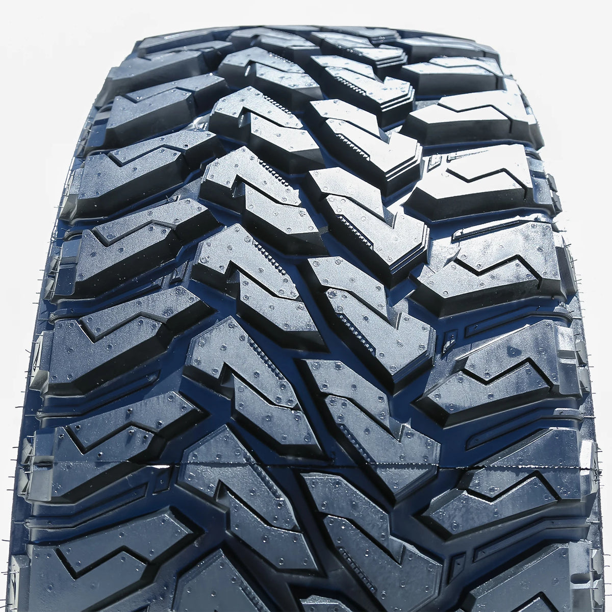 Venom Power Terra Hunter M/T LT 35X12.50R20 Load Range F Tire