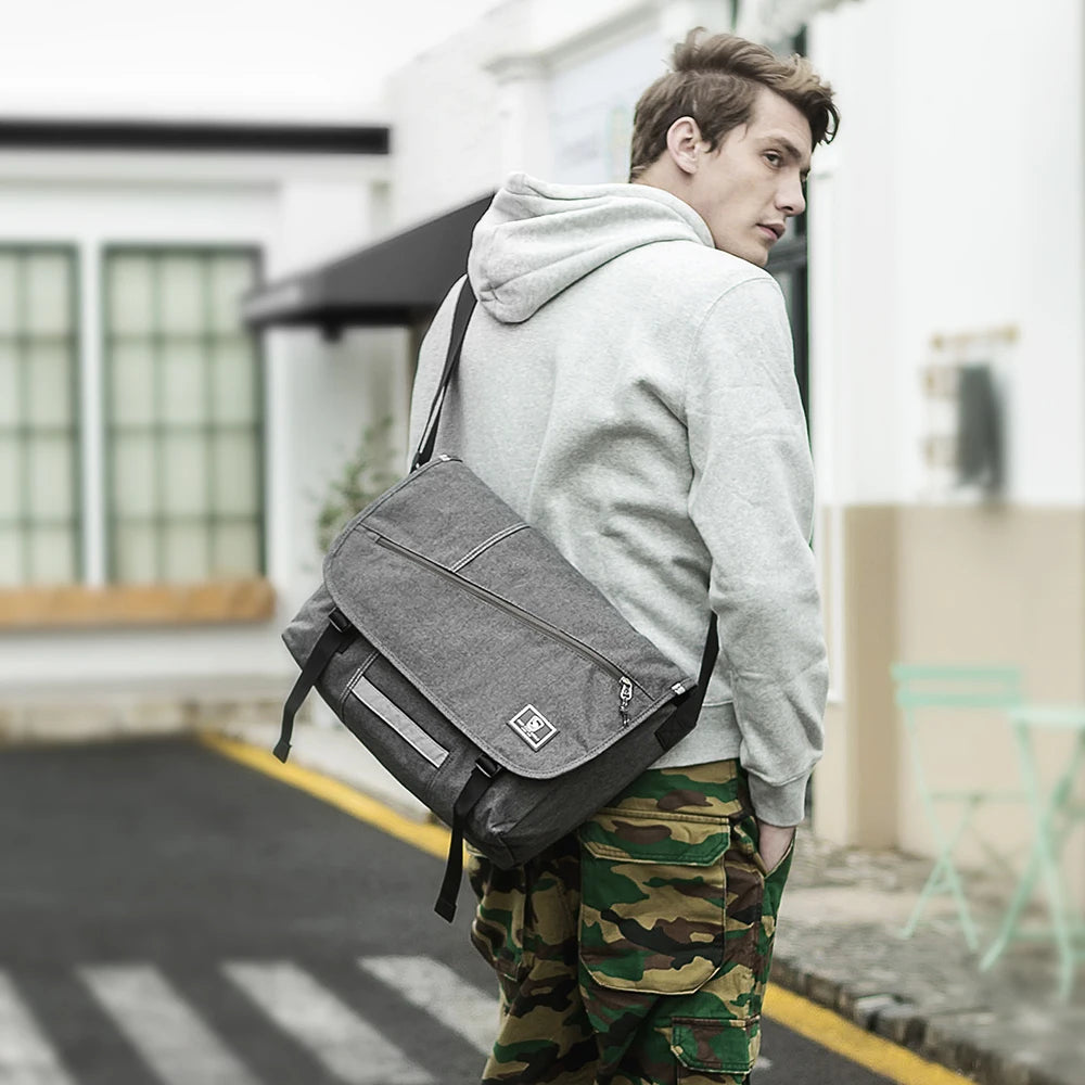 OIWAS 15-Inch Laptop Messenger Bag