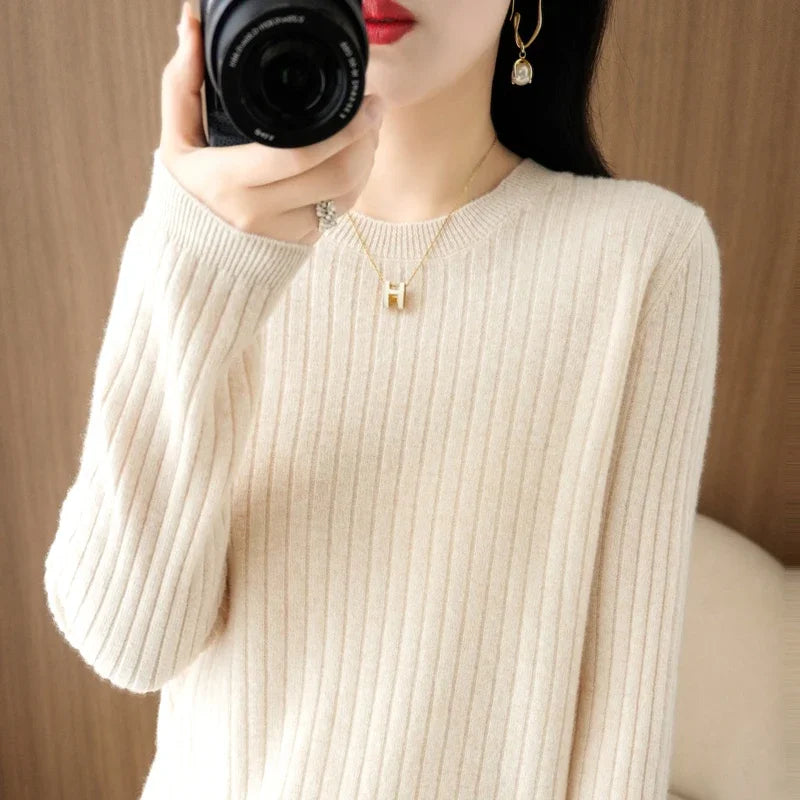 Women's Long-Sleeve Round-Neck Knit Pullover