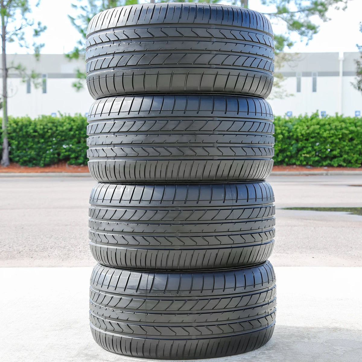 Atturo AZ850 305/30R19 102Y XL (DC) Tires – Set of 4