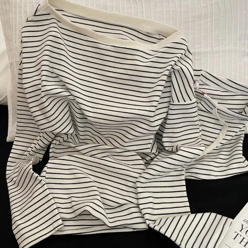 Women's Long-Sleeve Top and Shorts Pajama Set