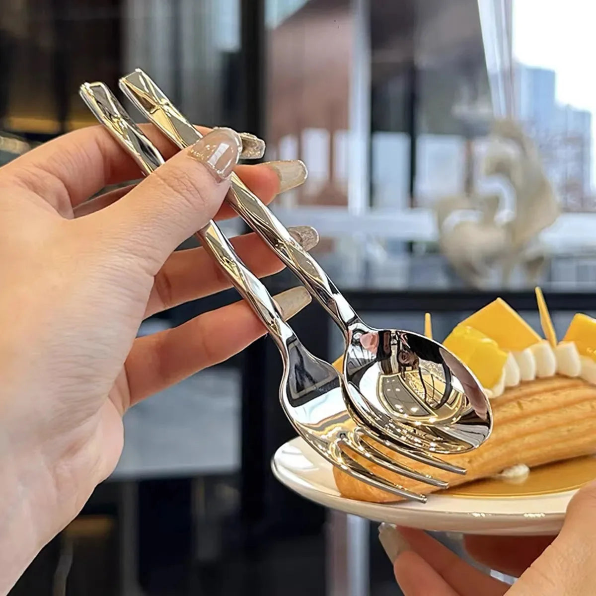 Diamond-Pattern Stainless Steel Flatware, 5 Pieces