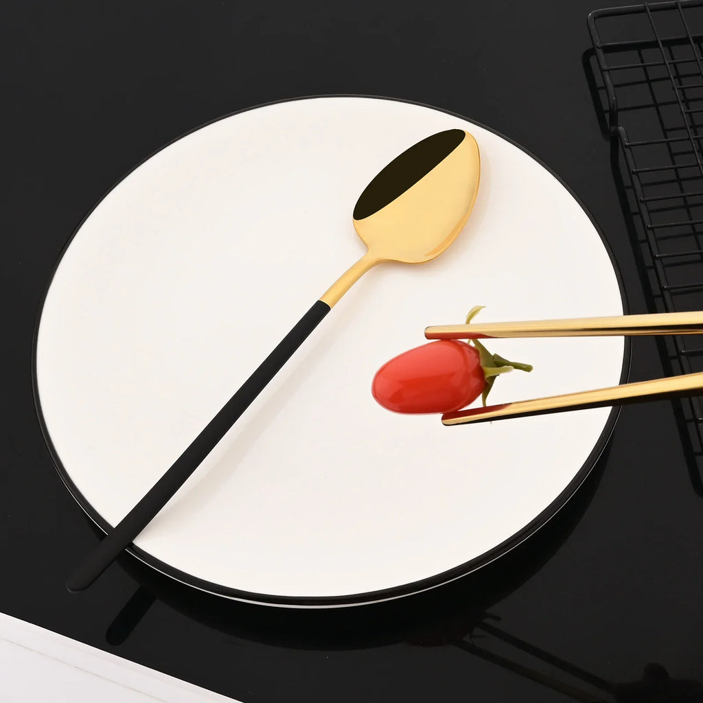 PINKTEN Spoons and Chopsticks — 8 Pieces