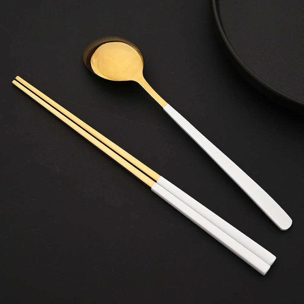 PINKTEN Spoons and Chopsticks — 10 Pieces