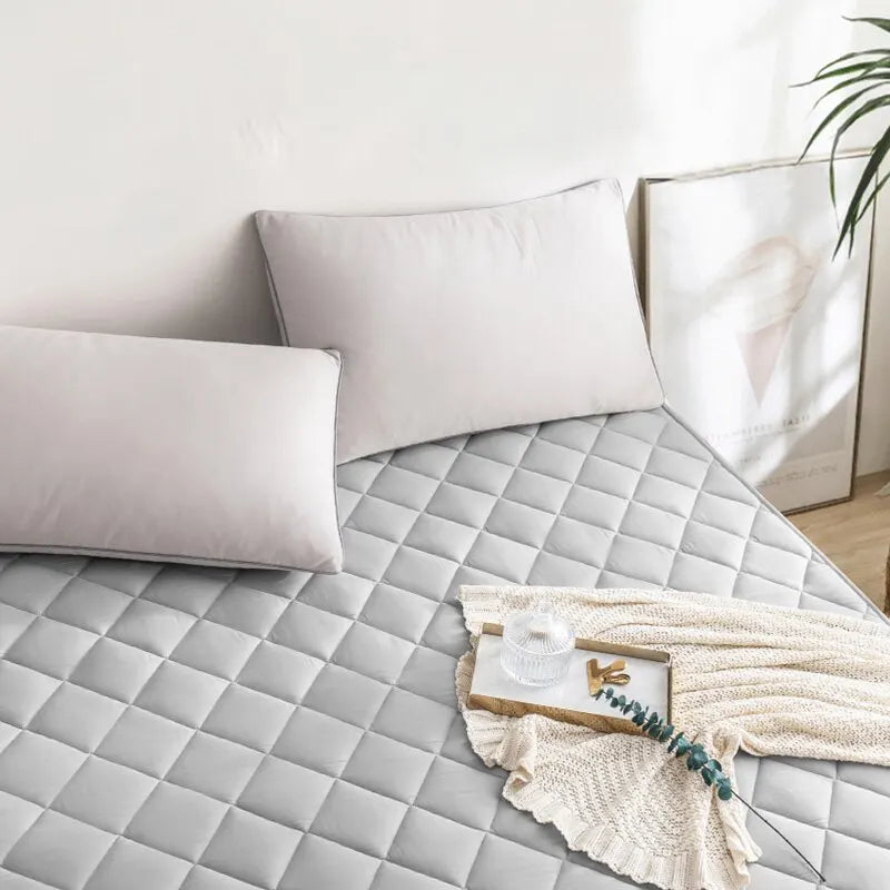 Polyester Mattress Protector with Elastic Band