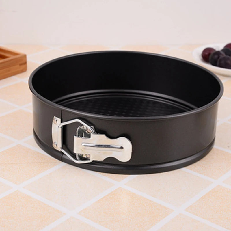 Round Springform Cake Pan with Removable Base