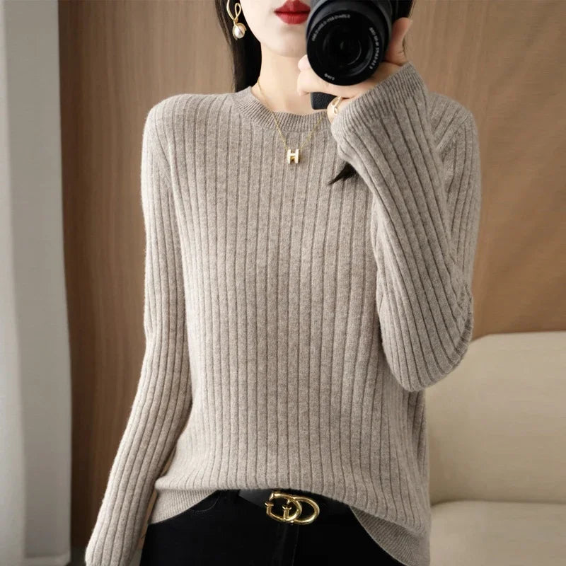 Women's Long-Sleeve Round-Neck Knit Pullover