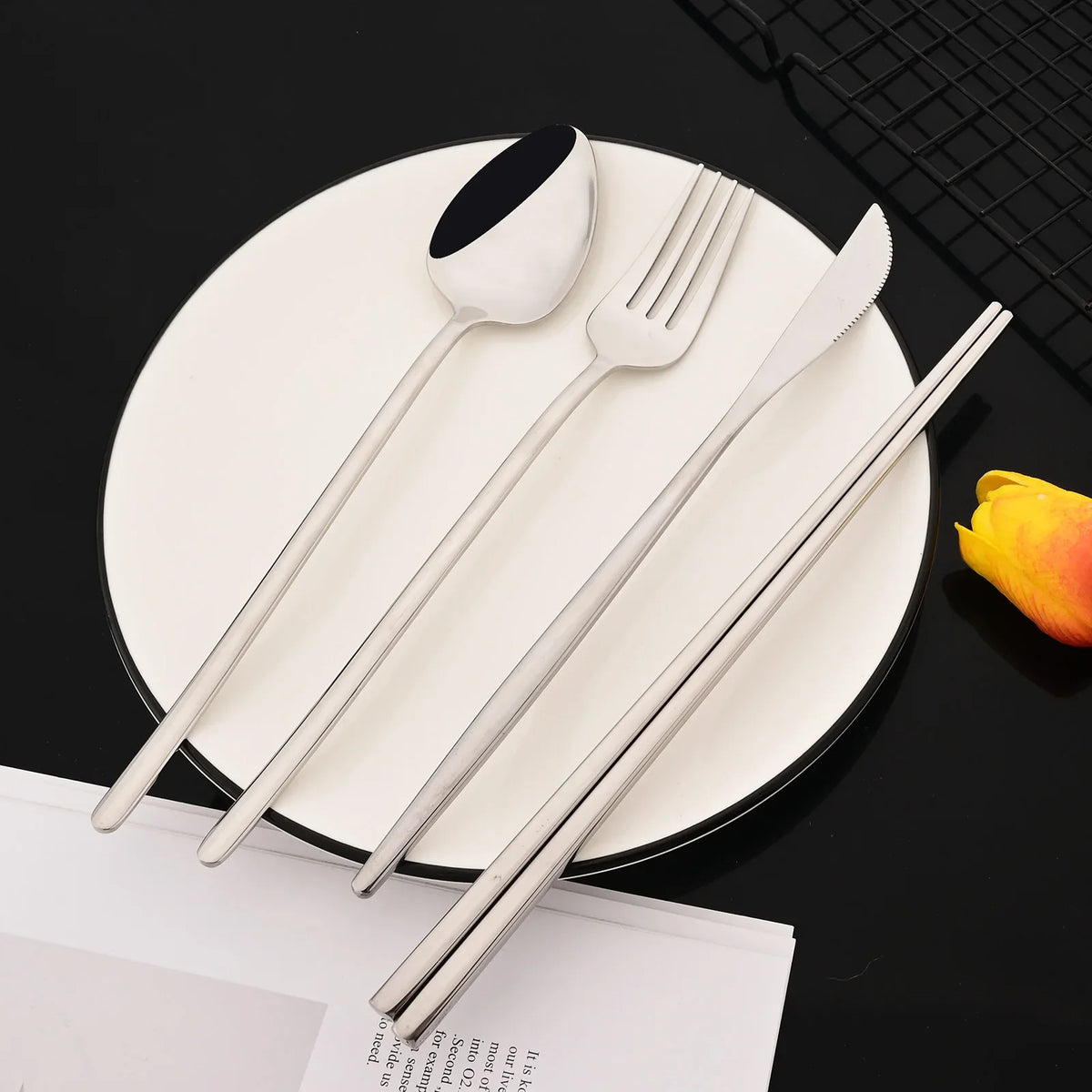 PINKTEN Spoons and Chopsticks — 8 Pieces