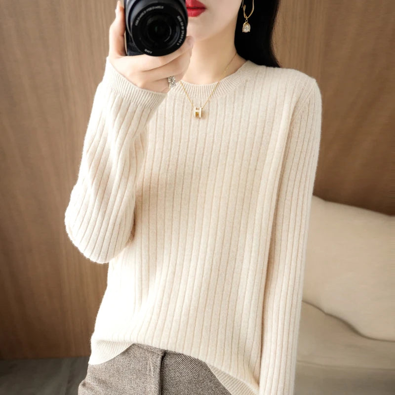 Women's Long-Sleeve Round-Neck Knit Pullover