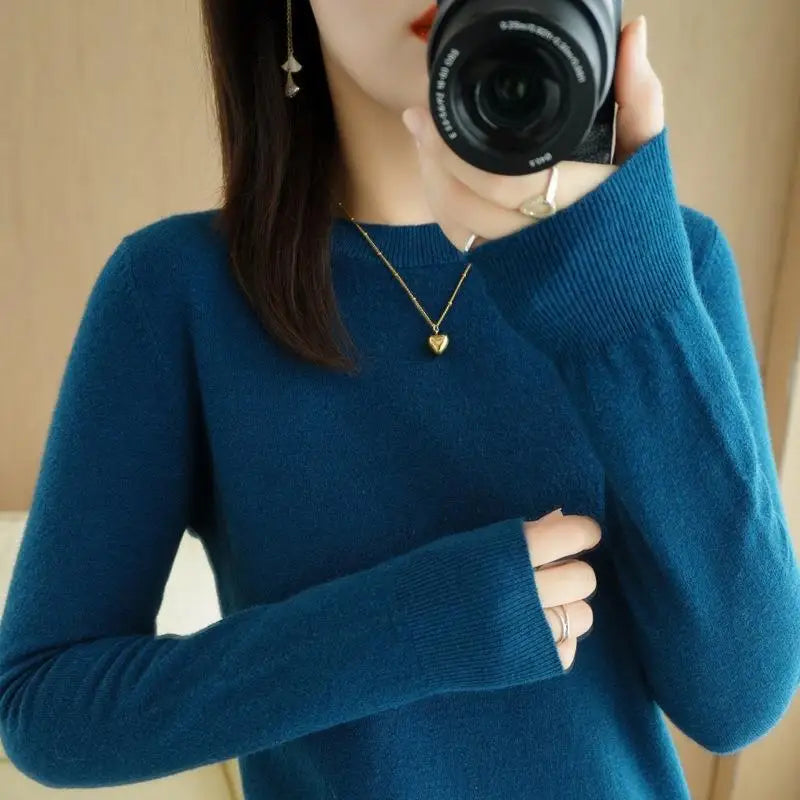 Women's Slim Round-Neck Knit Sweater