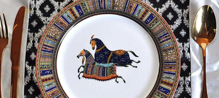 Round Ceramic Dinner Plate with Striped Detail