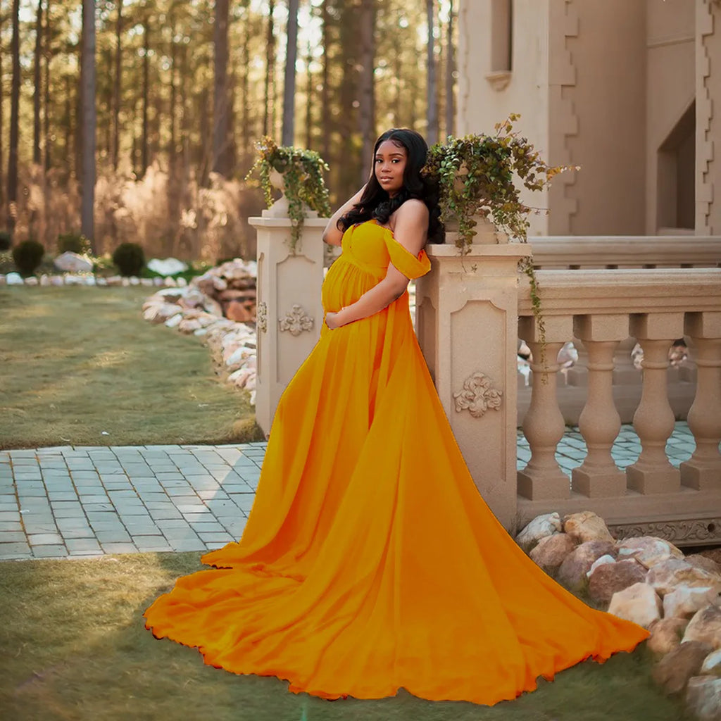 Floor-Length Lace Maternity Photography Gown