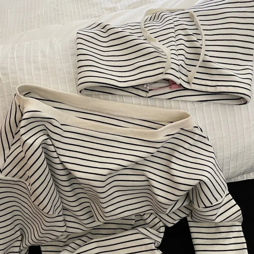 Women's Long-Sleeve Top and Shorts Pajama Set