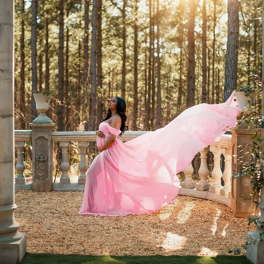 Floor-Length Lace Maternity Photography Gown