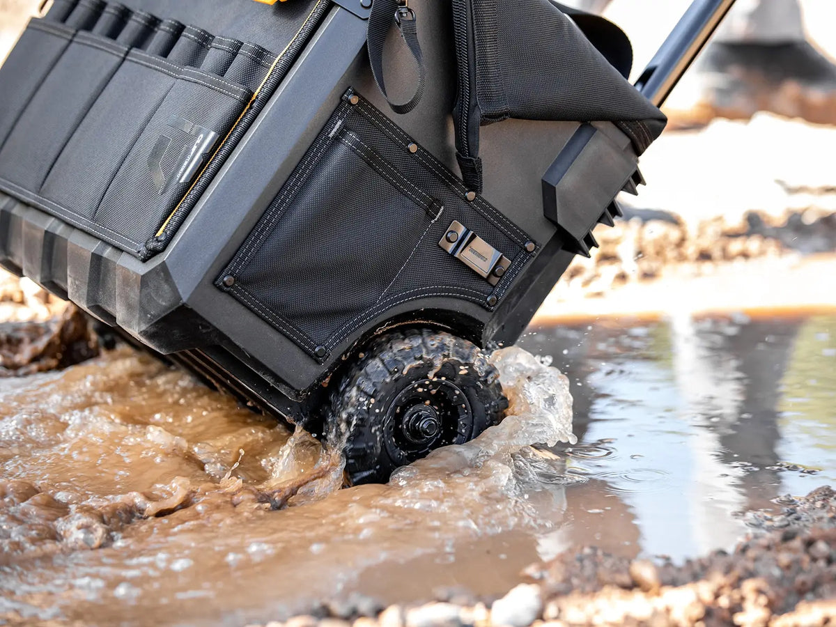 TOUGHBUILT Rolling Massive Mouth Tool Bag