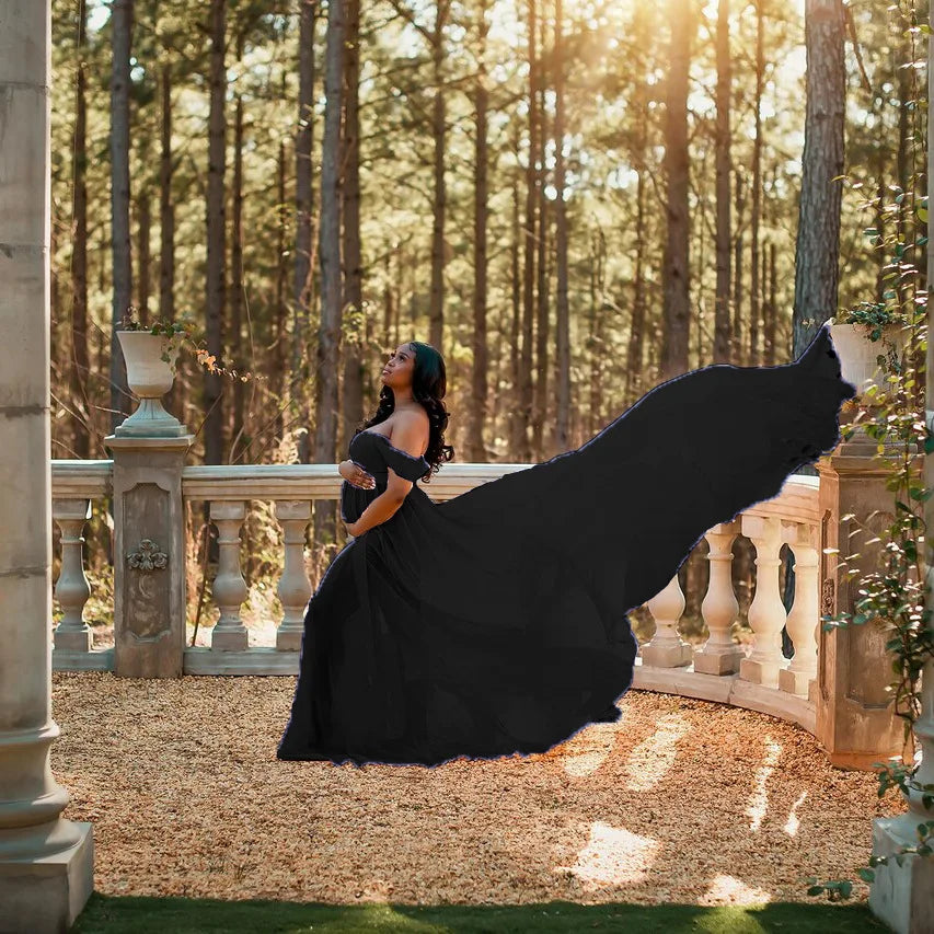 Floor-Length Lace Maternity Photography Gown