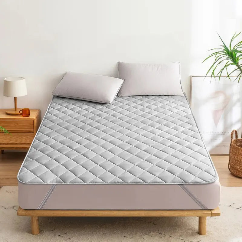 Polyester Mattress Protector with Elastic Band