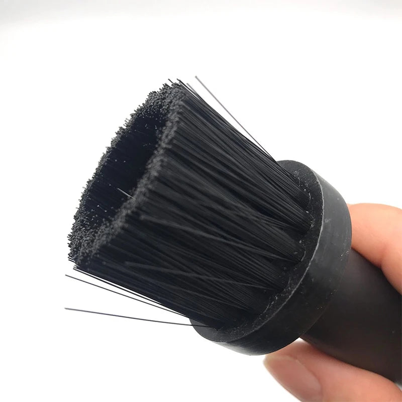 Wheel & Lug Nut Cleaning Brush