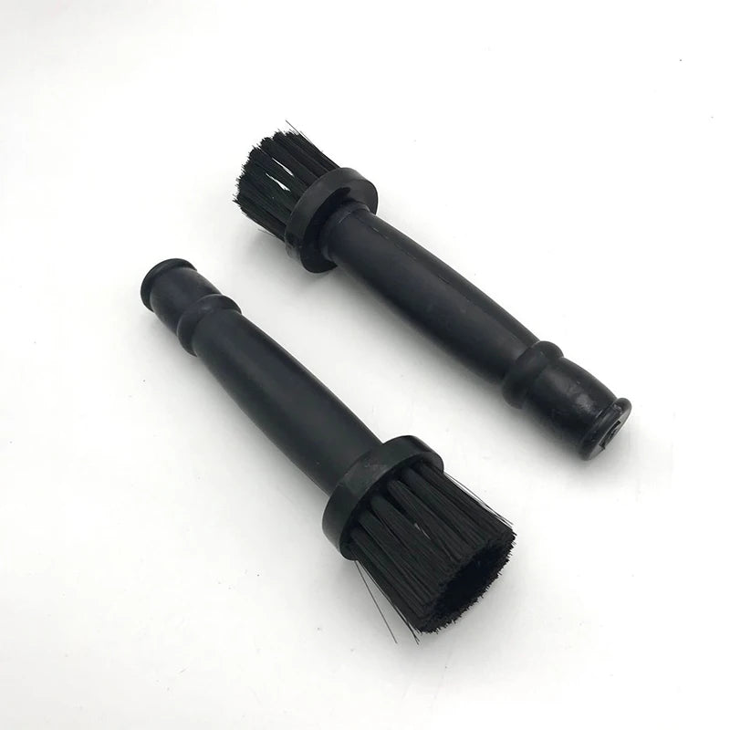 Wheel & Lug Nut Cleaning Brush