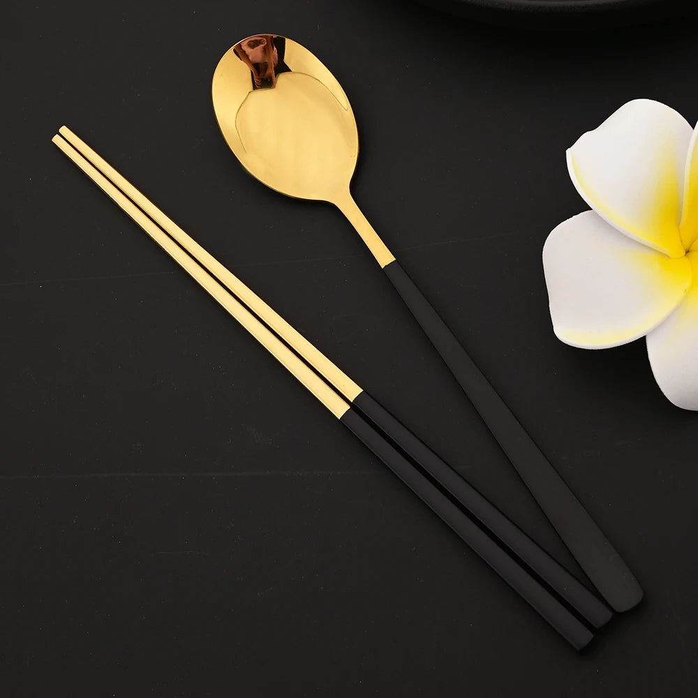 PINKTEN Spoons and Chopsticks — 10 Pieces