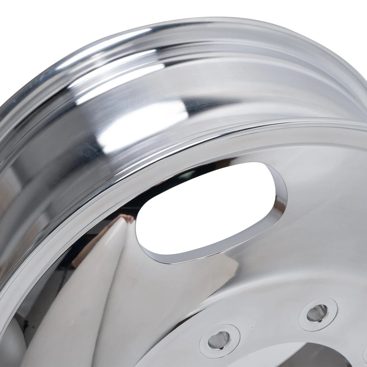 17×6.5 Front Dually Alloy Wheel – 8×200, Polished