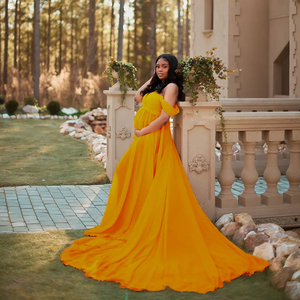 Floor-Length Lace Maternity Photography Gown