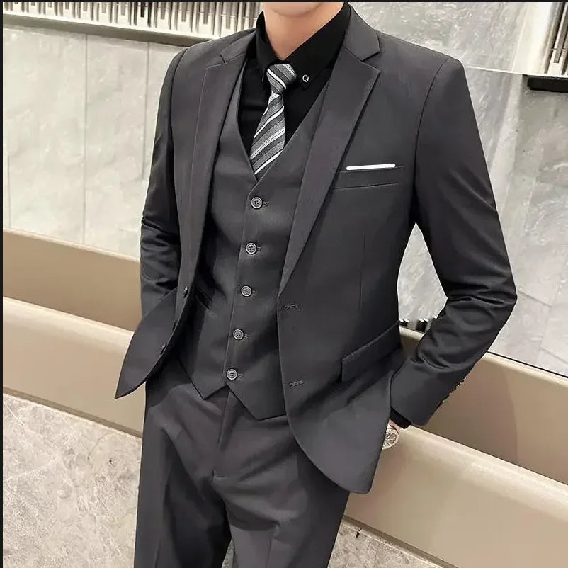 Men's Three-Piece Suit – Blazer, Vest & Trousers
