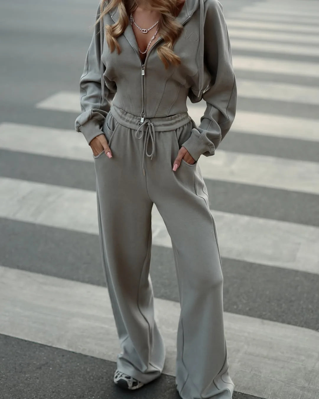 Women's Zip-Up Hooded Jacket and Wide-Leg Pants Set
