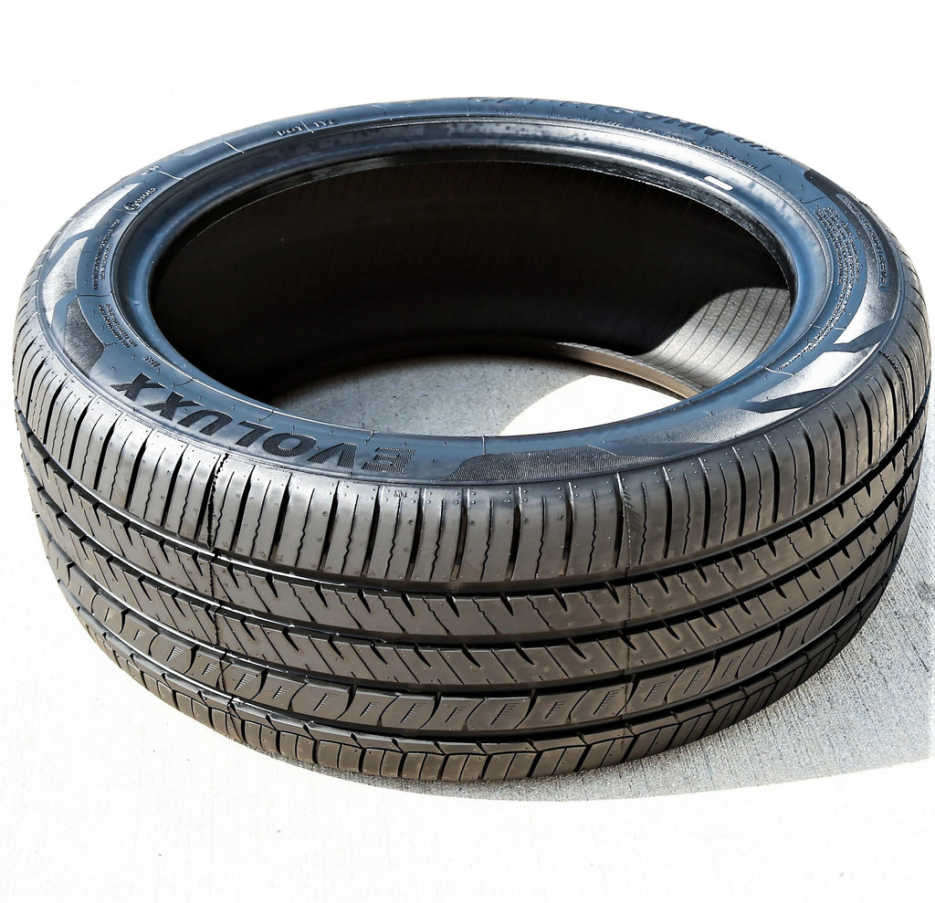Evoluxx Capricorn UHP 235/40R19 96Y XL Tires – Set of 2