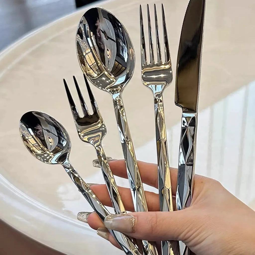 Diamond-Pattern Stainless Steel Flatware, 5 Pieces