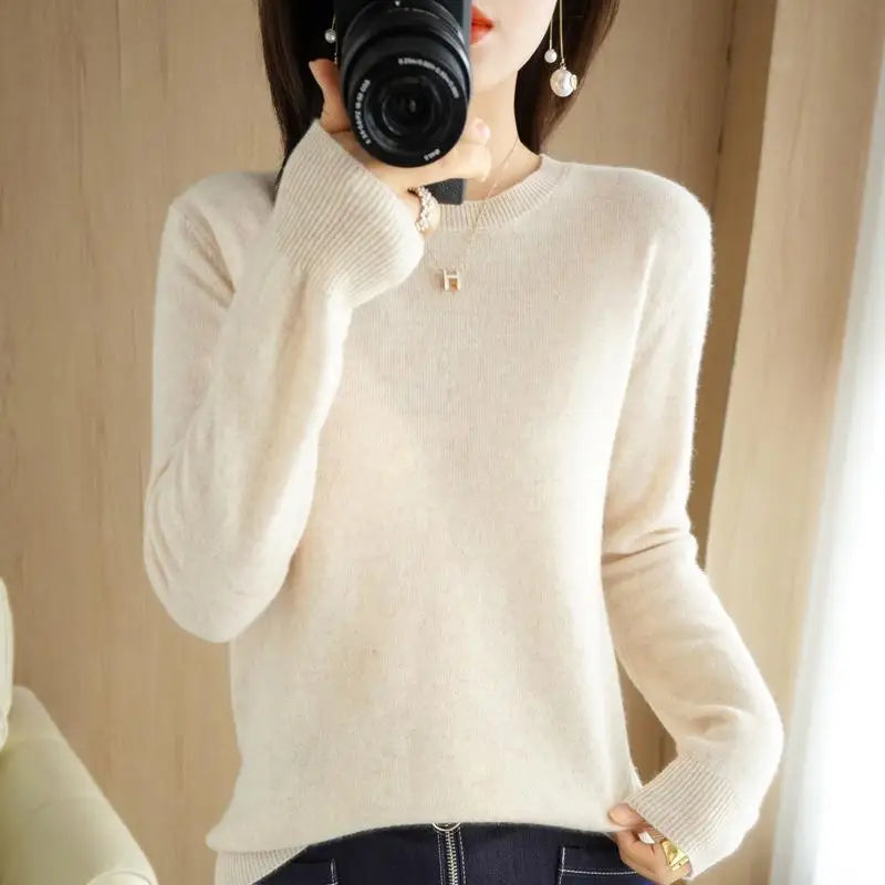 Women's Slim Round-Neck Knit Sweater
