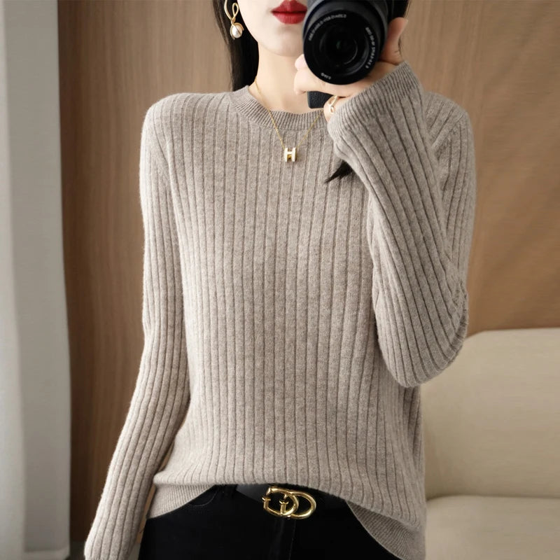 Women's Long-Sleeve Round-Neck Knit Pullover