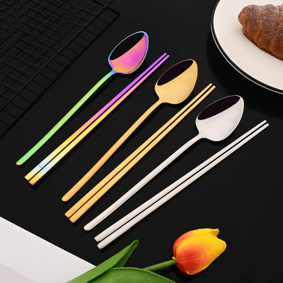 PINKTEN Spoons and Chopsticks — 8 Pieces