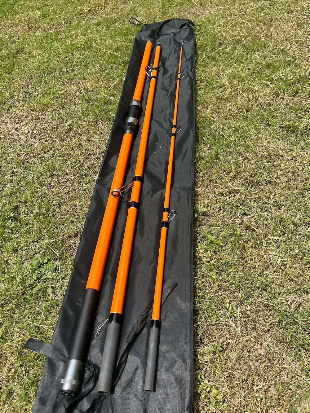 Three-Piece Carbon Surf Rod — 3.3–4.2 m
