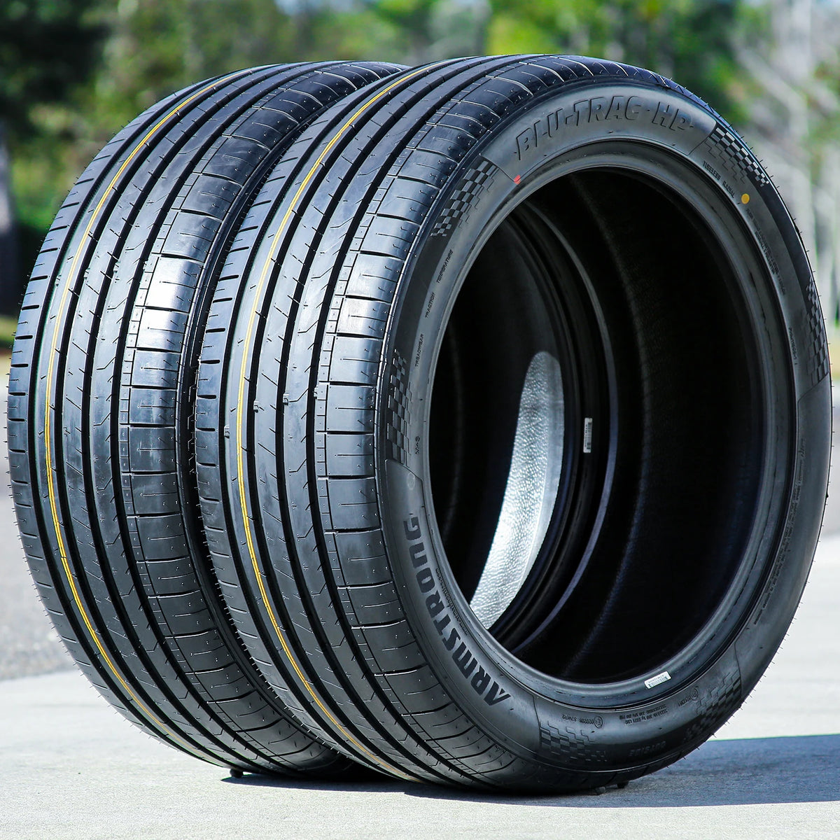 Armstrong Blu-Trac HP 245/35R18 92Y XL Tire