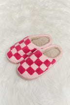 Melody Checkered Print Plush Slide Slippers - Whispering Desires Shoppe